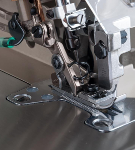 Juki MO-6716 DA - 5 Thread High-speed Overlock w/ Table &amp; Servo Motor