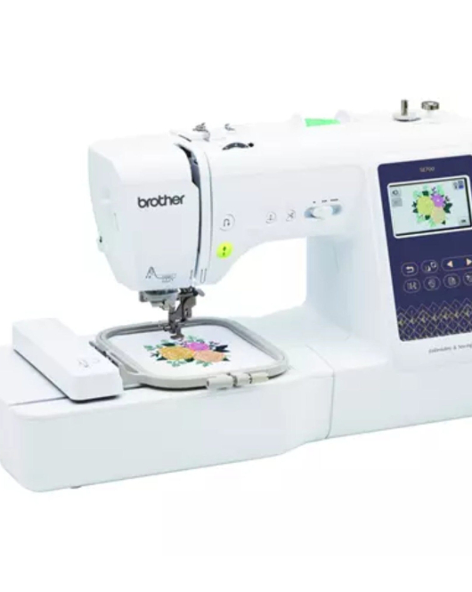 Brother SE700 Embroidery & Sewing Machine with Deluxe Hoop Bundle Brother SE700 Embroidery & Sewing Machine with Deluxe Hoop Bundle